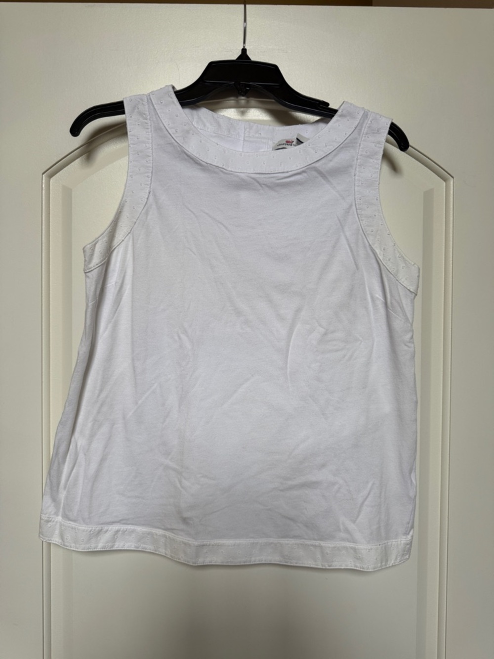 Vineyard Vines Women's White Sleeveless Tank